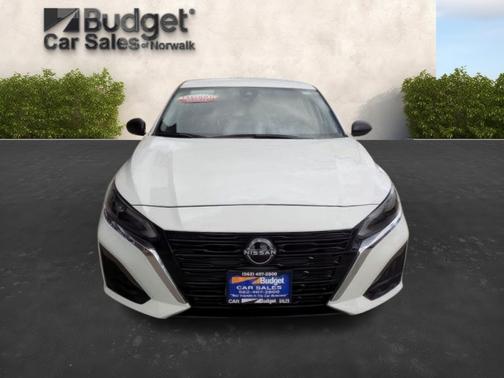 Glacier White 2024 Nissan Altima S FWD