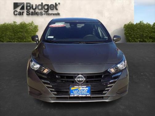 2023 Nissan Versa 1.6 SV