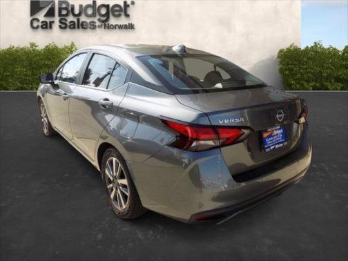 2023 Nissan Versa 1.6 SV