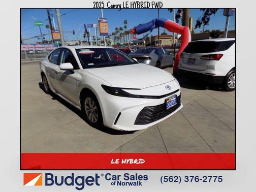 Ice Cap 2025 Toyota Camry LE