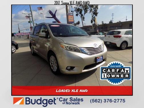 2017 Toyota Sienna XLE