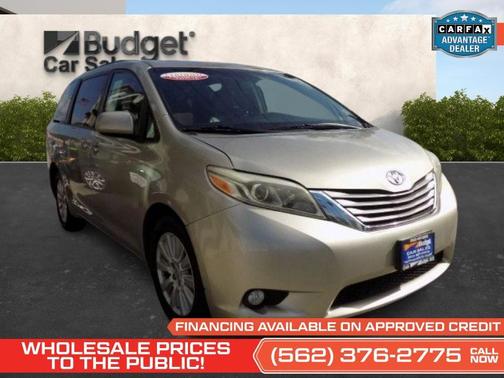 2017 Toyota Sienna XLE