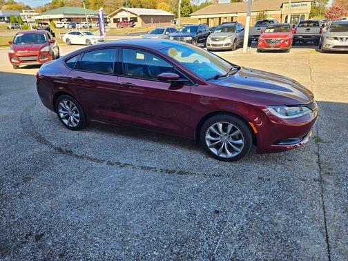 2015 Chrysler 200 S