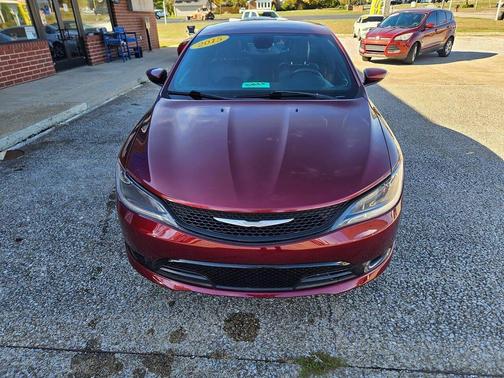 2015 Chrysler 200 S