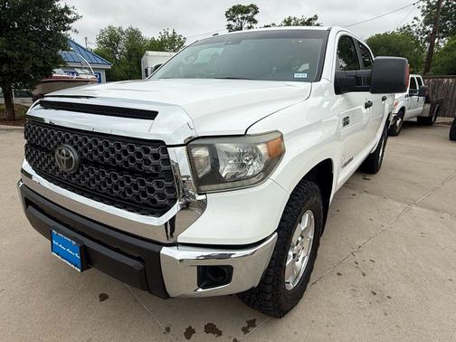 2018 Toyota Tundra SR5