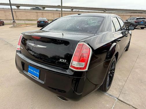2012 Chrysler 300 S