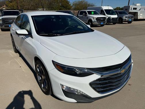 2022 Chevrolet Malibu FWD LT