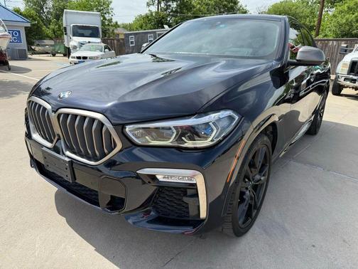 2021 BMW X6 M50i