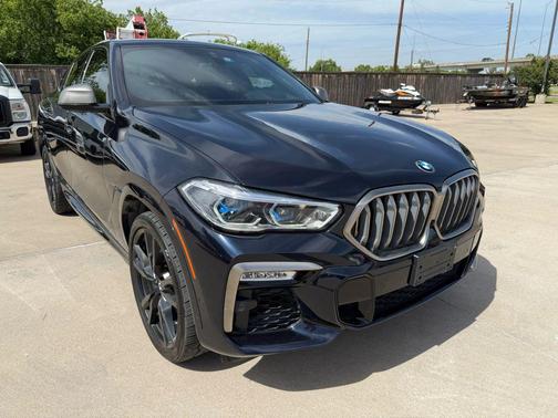 2021 BMW X6 M50i