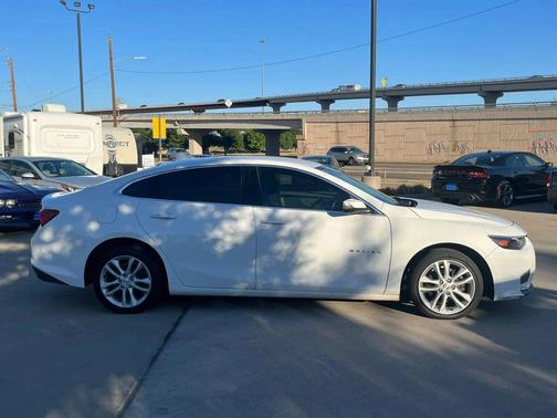 2017 Chevrolet Malibu 1LT