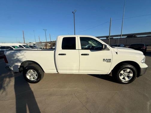 2024 RAM 1500 Classic SLT