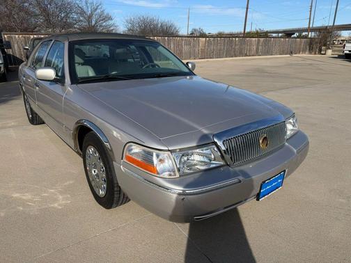 2004 Mercury Grand Marquis GS Sedan 4D