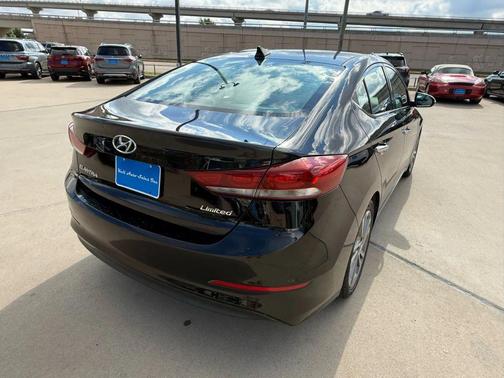 2017 Hyundai ELANTRA Limited