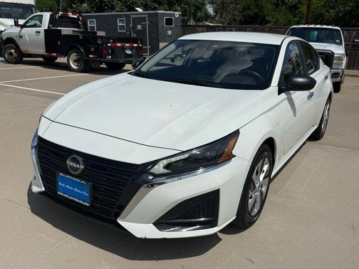 2024 Nissan Altima S FWD