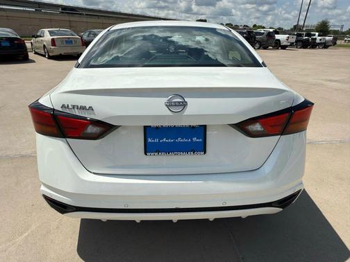 2024 Nissan Altima S FWD