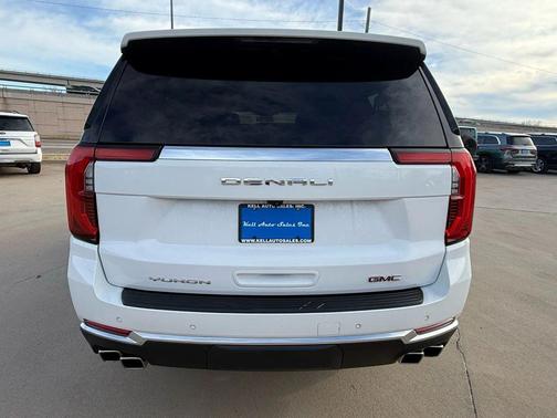 2025 GMC Yukon XL Denali