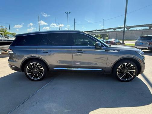 2022 Lincoln Aviator Reserve AWD