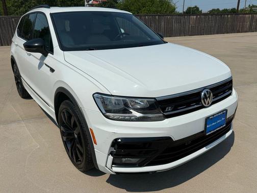 2021 Volkswagen Tiguan 2.0T SE R-Line Black