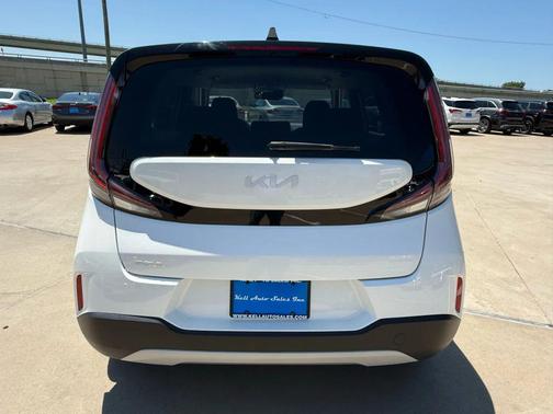 2024 Kia Soul LX