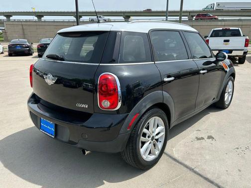 2011 MINI Cooper Countryman Base