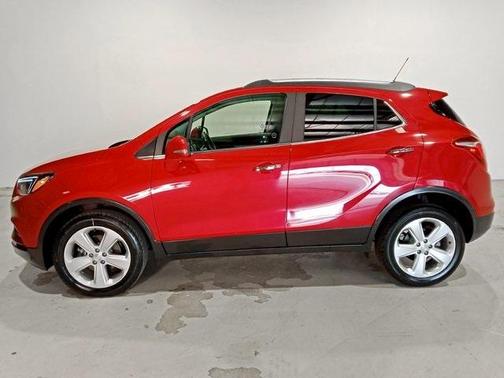 Photo 3 of 32 of 2018 Buick Encore Preferred