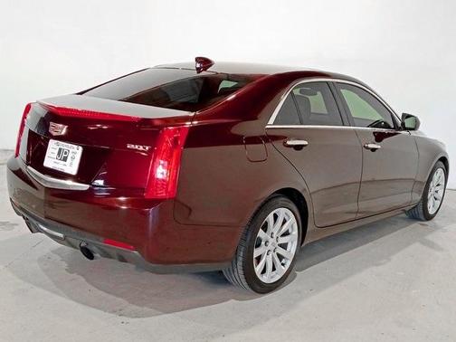Photo 5 of 32 of 2017 Cadillac ATS 2.0L Turbo
