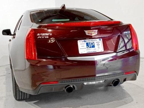 Photo 4 of 32 of 2017 Cadillac ATS 2.0L Turbo
