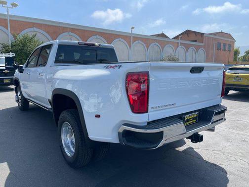 2025 Chevrolet Silverado 3500 LTZ
