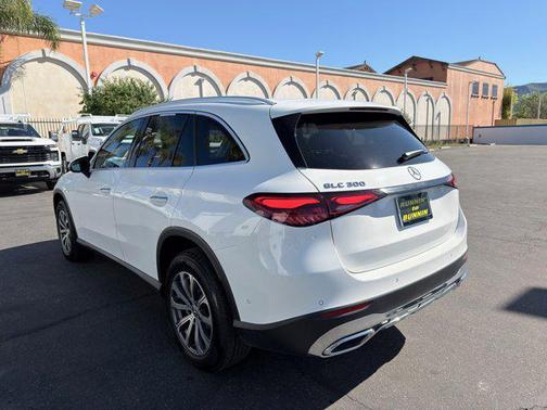 2024 Mercedes-Benz GLC 300 Base