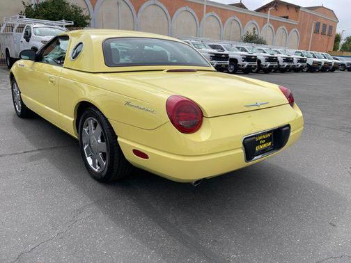 2002 Ford Thunderbird Deluxe