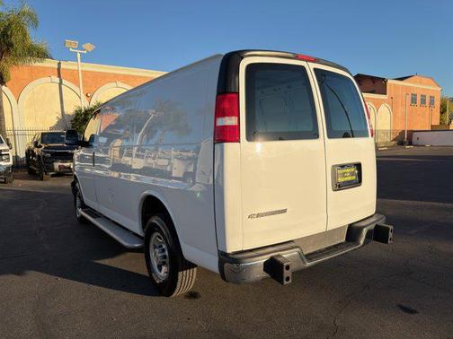 2024 Chevrolet Express 2500 RWD 2500 Regular Wheelbase WT