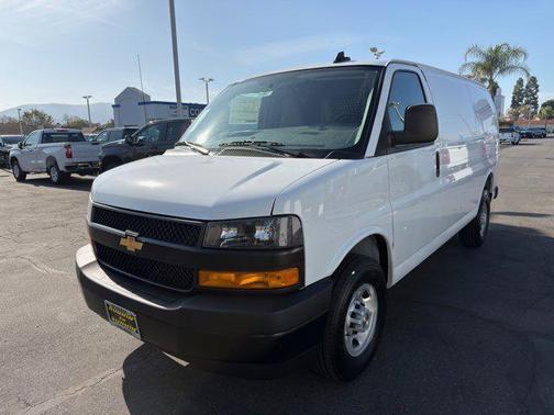2025 Chevrolet Express 2500 RWD 2500 Regular Wheelbase WT
