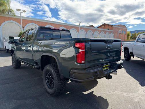 2026 Chevrolet Silverado 2500 Crew Cab, Standard Bed, XR2, 4WD