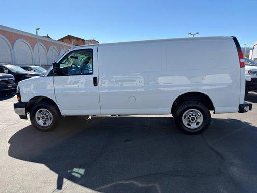 2023 GMC Savana 2500 Work Van