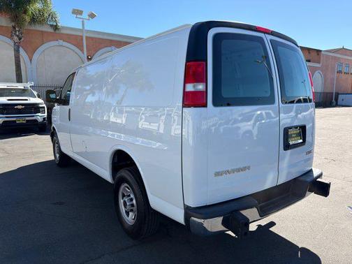 2023 GMC Savana 2500 Work Van