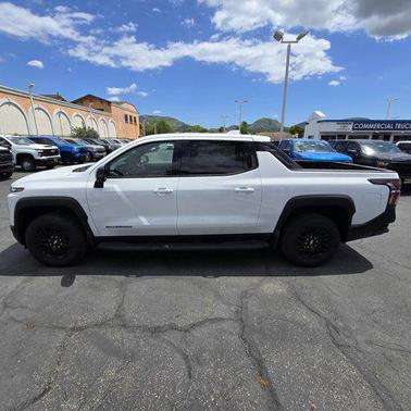 2025 Chevrolet Silverado EV LT