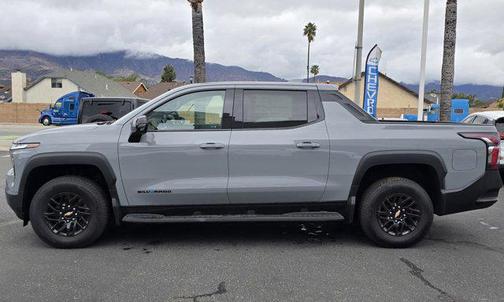 2025 Chevrolet Silverado EV LT