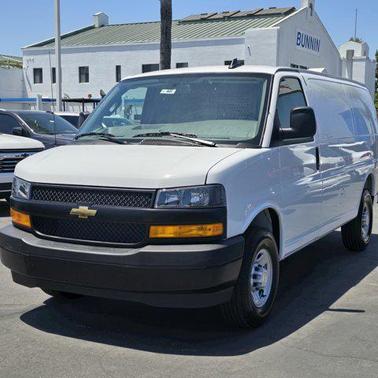 2025 Chevrolet Express 2500 RWD 2500 Regular Wheelbase WT