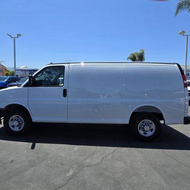 2025 Chevrolet Express 2500 RWD 2500 Regular Wheelbase WT