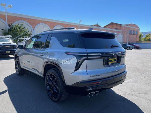 2025 Chevrolet Traverse RS