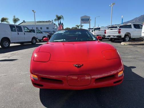 2001 Chevrolet Corvette Base