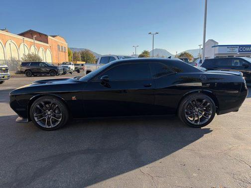 2022 Dodge Challenger R/T Scat Pack