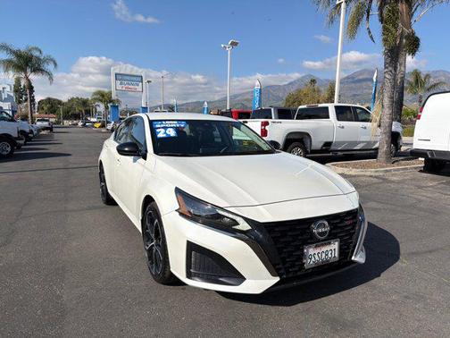 2025 Nissan Altima SR FWD