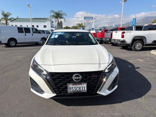 2025 Nissan Altima SR FWD