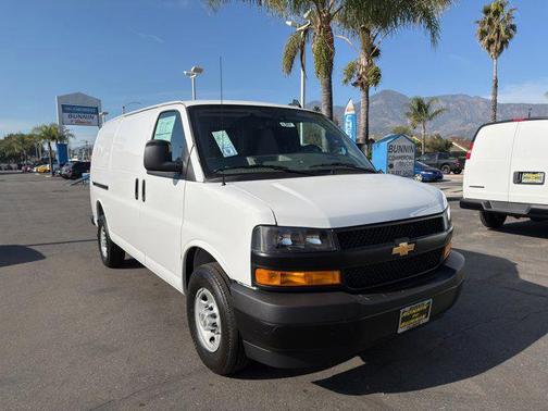 2025 Chevrolet Express 2500 RWD 2500 Regular Wheelbase WT