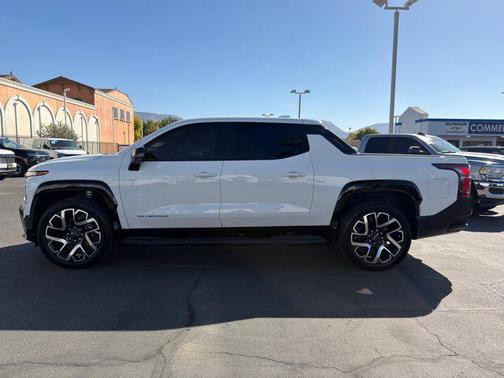 2025 Chevrolet Silverado EV RST
