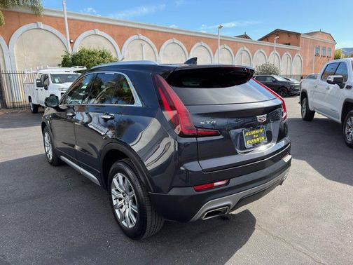 2023 Cadillac XT4 Premium Luxury