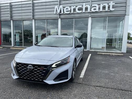 2024 Nissan Altima 2.0 SR