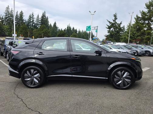 2025 Nissan ARIYA PLATINUM+