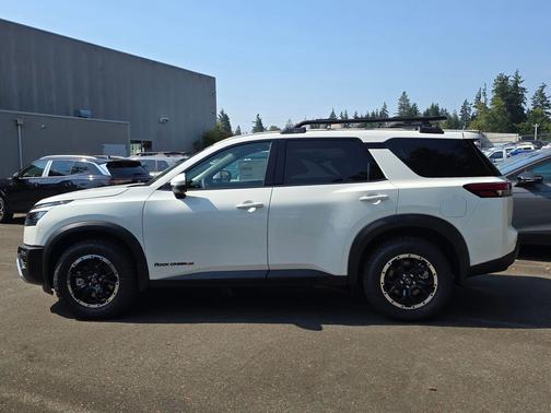2025 Nissan Pathfinder Rock Creek 4WD